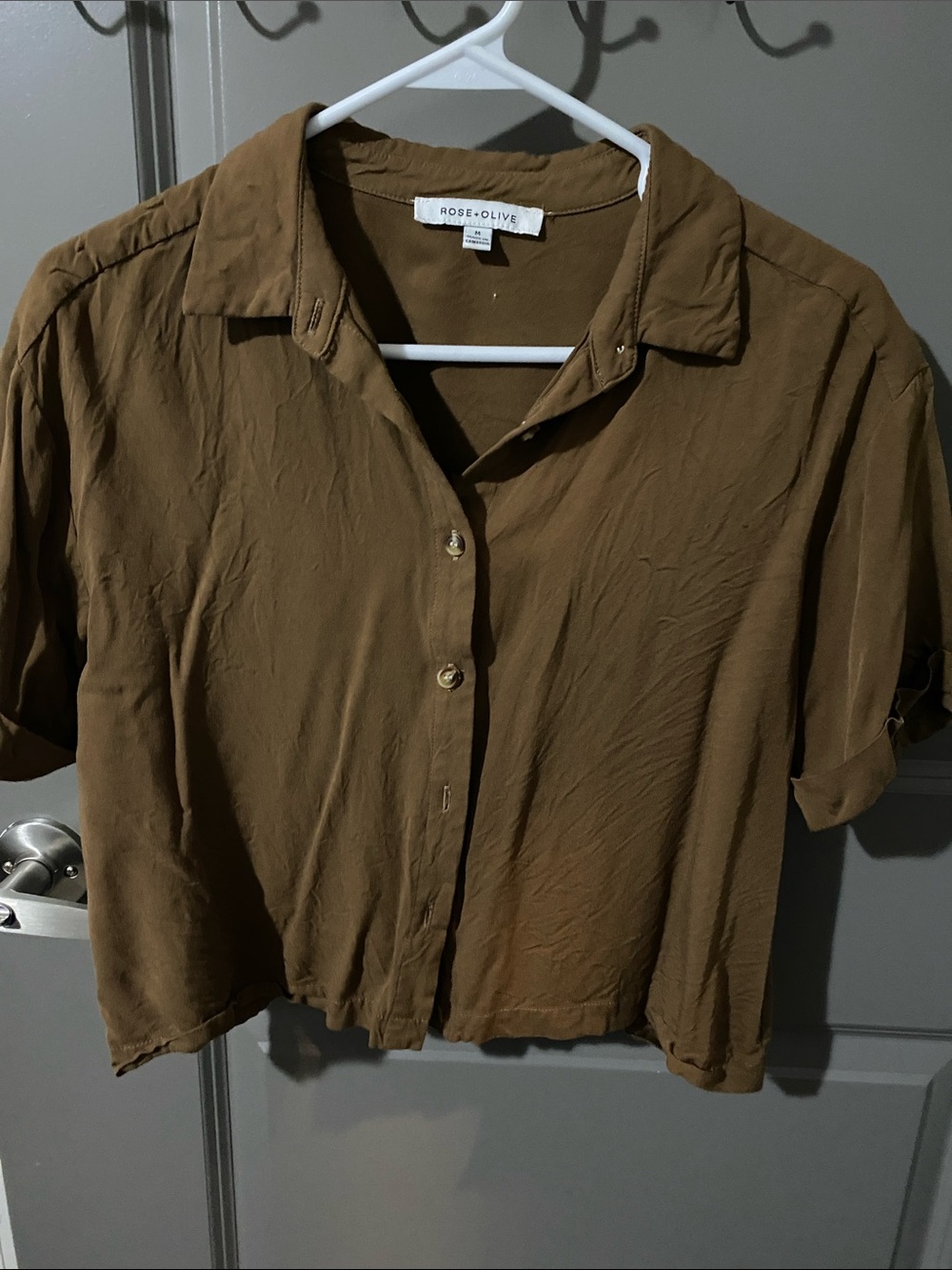 Rose & Olive Olive Brown Cropped Button-Down Top